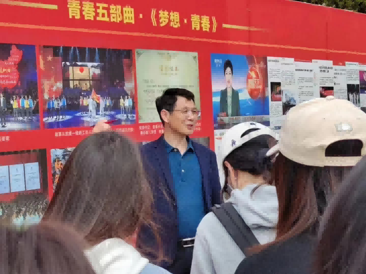 行走1(1).png 行走1(1).png